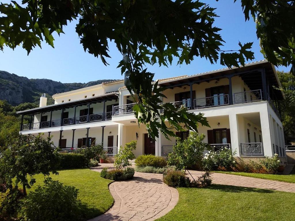 Guesthouse Michobeis Kamarina Экстерьер фото