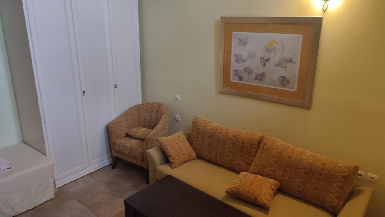 Guesthouse Michobeis Kamarina Экстерьер фото